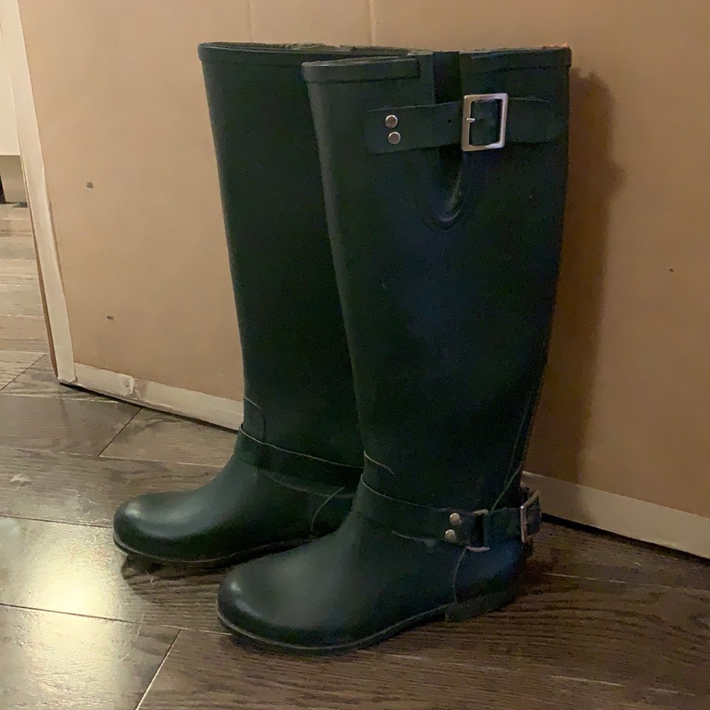 Rain boots